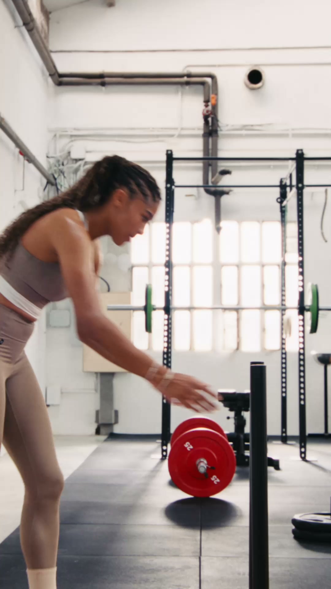 On video ad — Train Tights with On FormTec