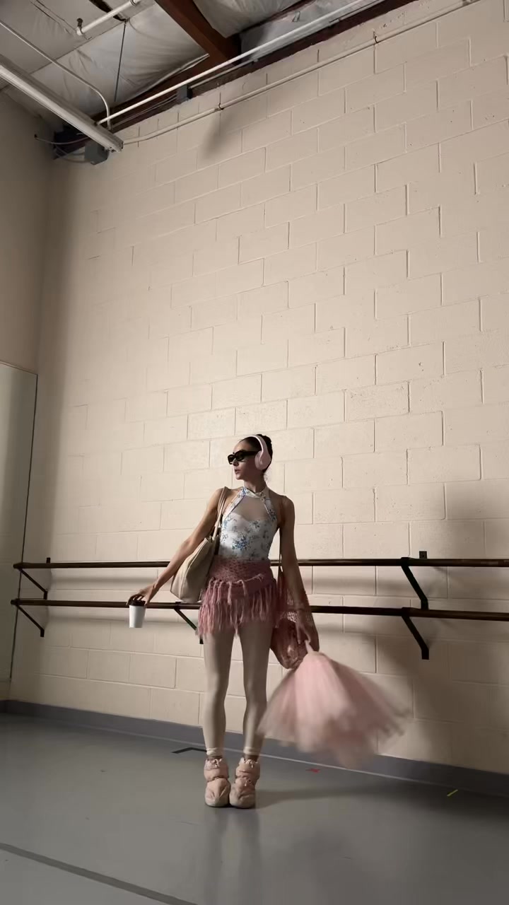 Bombas video ad — Ballet Dancer's Favorite Socks