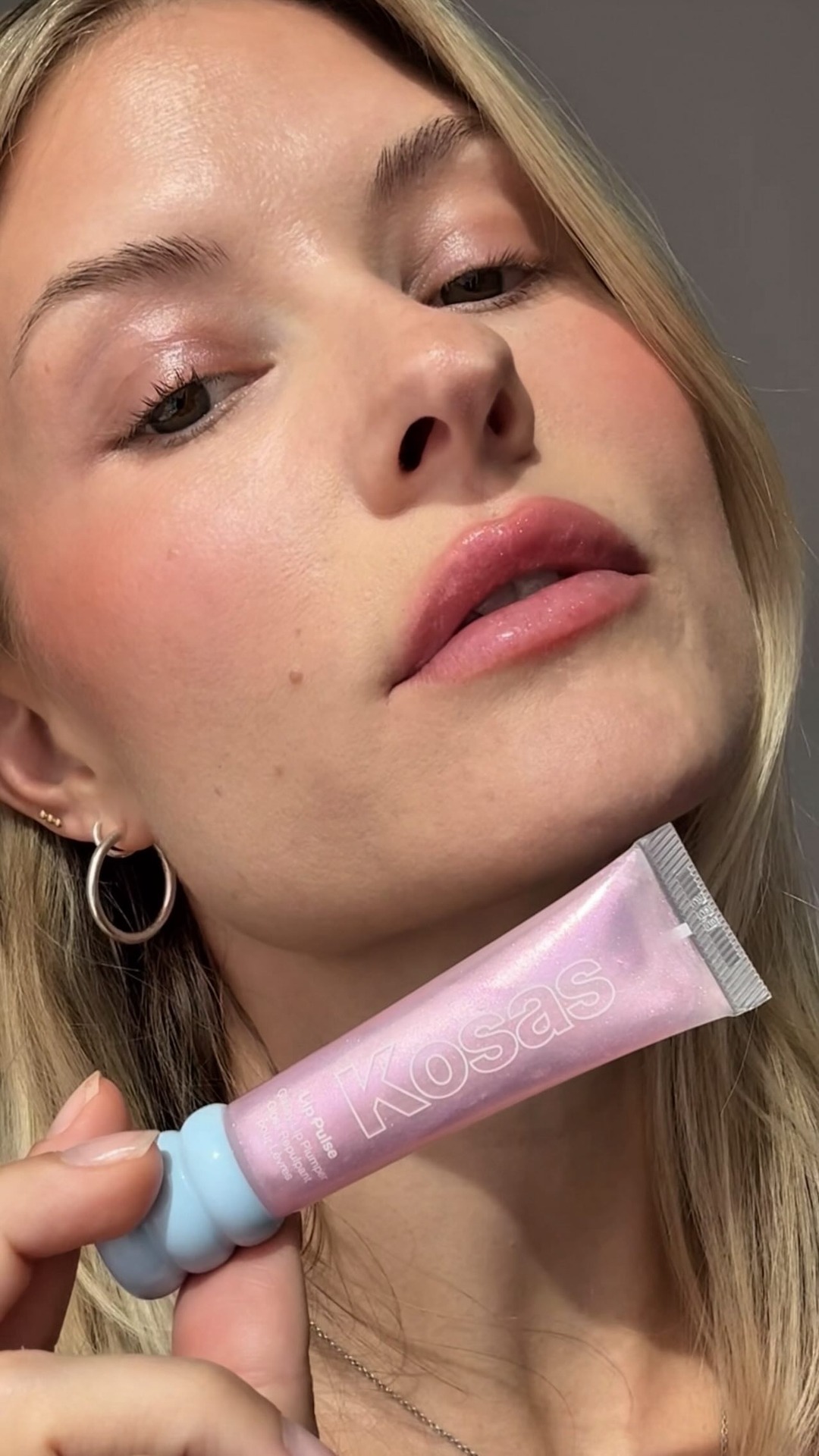 Kosas video ad — Pro Makeup Artist Reviews Lip Pulse
